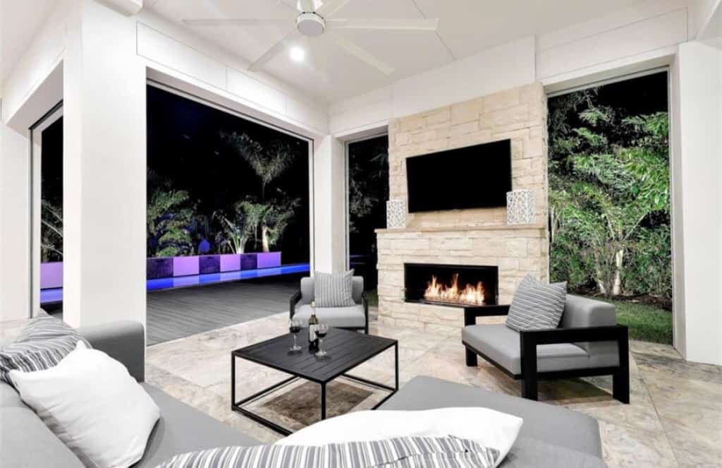 Under Contract 689 Banyan Blvd Coquina Sands Homes for Sale In