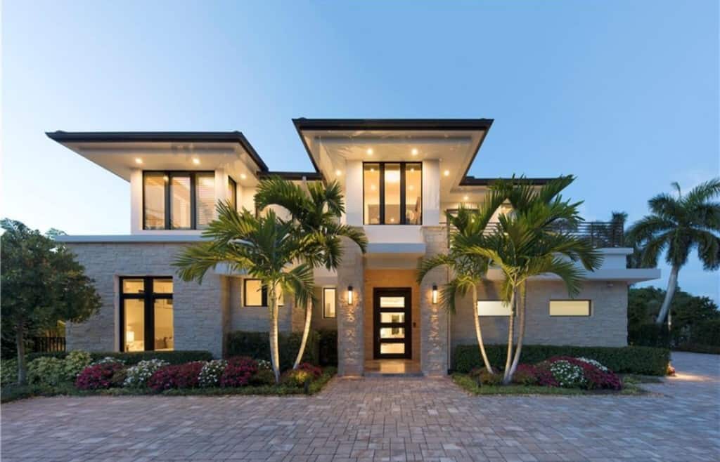 Under Contract 689 Banyan Blvd Coquina Sands Homes for Sale In Olde Naples, Pelican Bay
